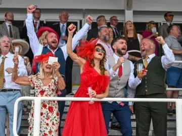 The crowd at Southwell cheering for a race