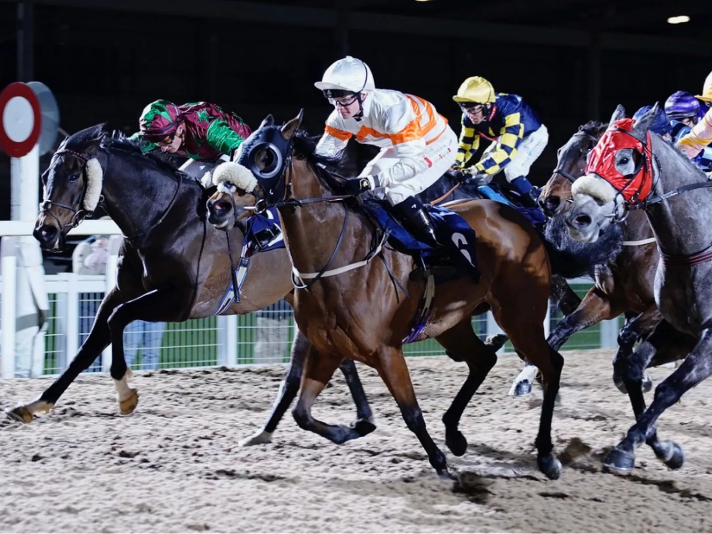 Floodlit Flat Racing at Southwell Racecourse