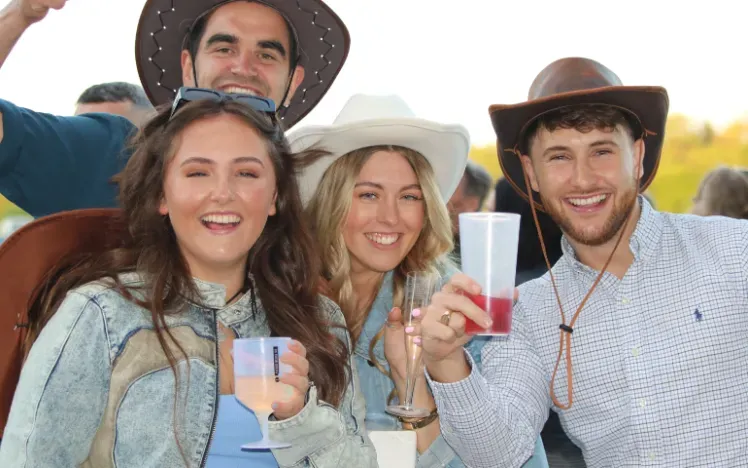 Country and Western Raceday