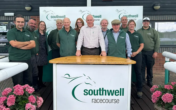 Simon Davis Named Winner of Neil Wyatt Lifetime Achievement Award